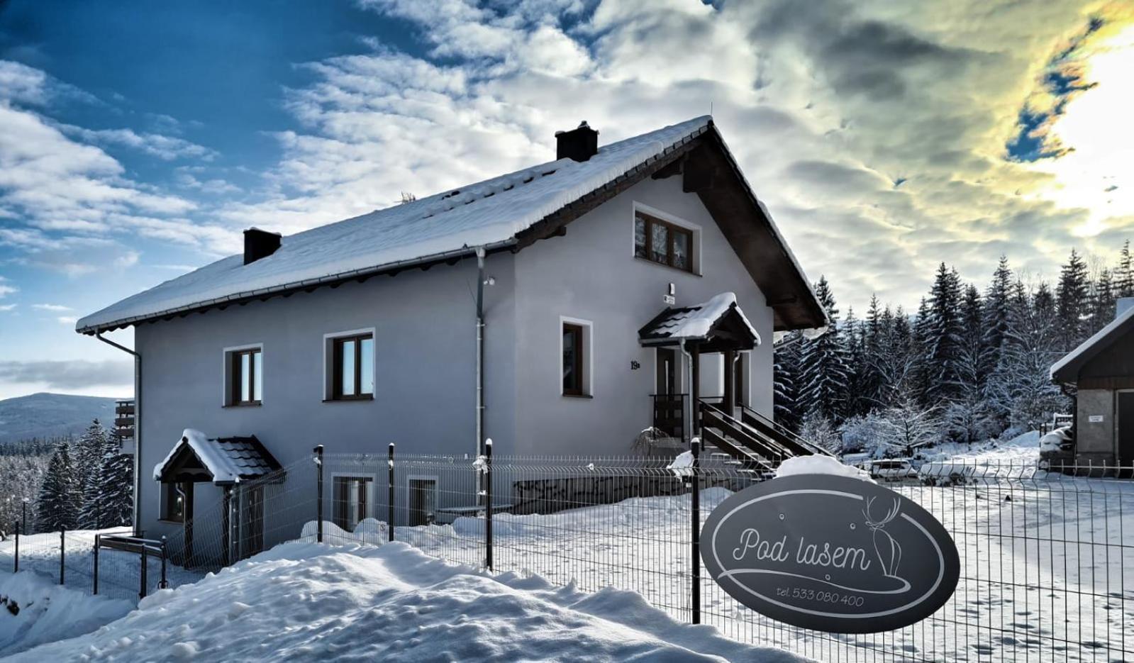 Pokoje Gościnne Pod Lasem Karpacz Exteriér fotografie